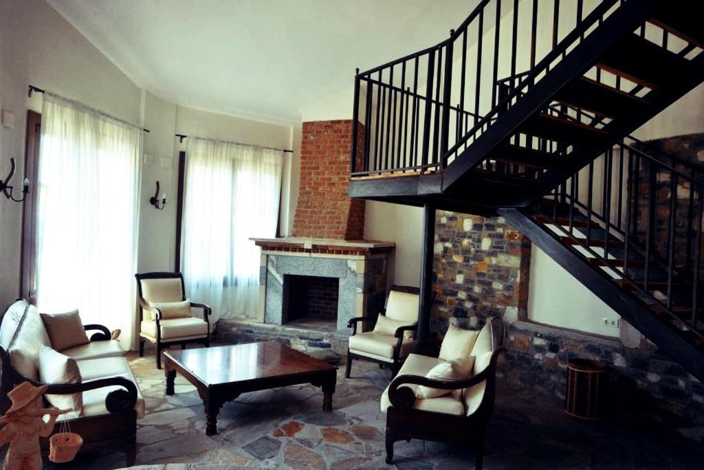 Pir Efes Konaklari Esmirna Exterior foto