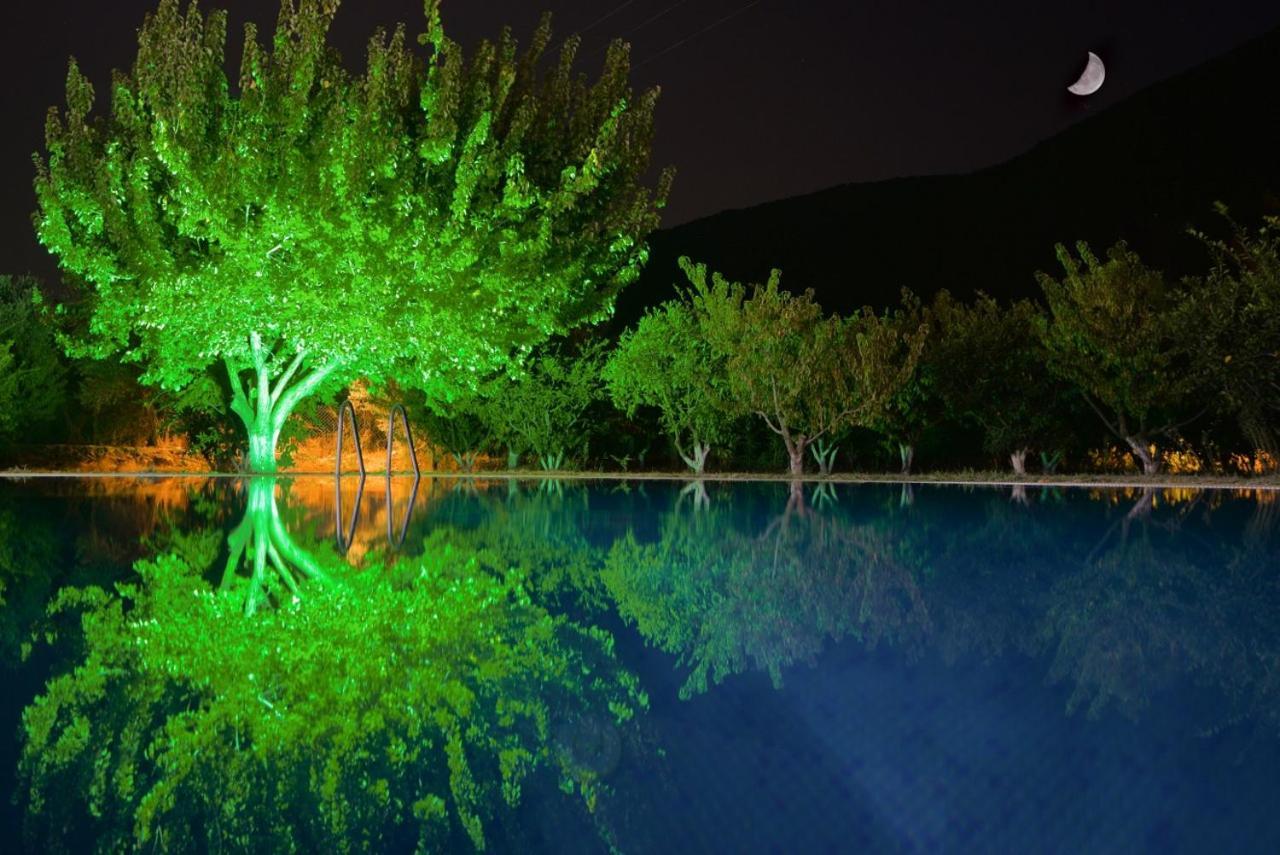 Pir Efes Konaklari Esmirna Exterior foto